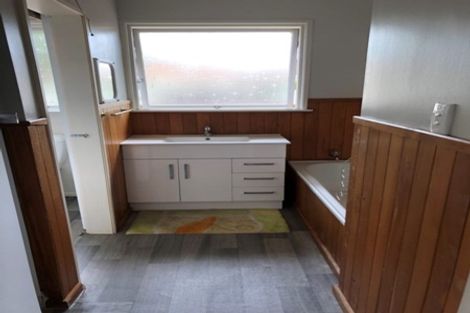 Photo of property in 48 Solway Avenue, Ilam, Christchurch, 8041