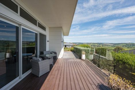 Photo of property in 23 Katania Heights, Brightwater, 7022