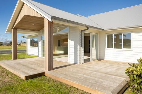 Photo of property in 181 Kupe Drive, Whitianga, 3510