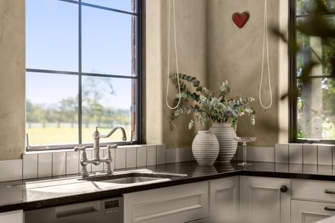 Photo of property in 323 Plummers Point Road, Whakamarama, Tauranga, 3172