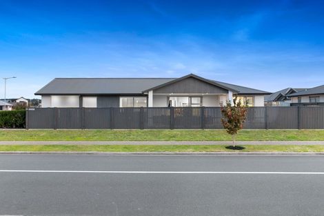 Photo of property in 54 Penetaka Heights, Pyes Pa, Tauranga, 3112