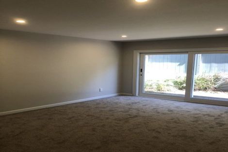 Photo of property in 128 Wheturangi Road, Greenlane, Auckland, 1051