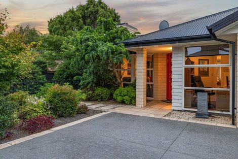 Photo of property in 11 Breton Close, Northwood, Christchurch, 8051