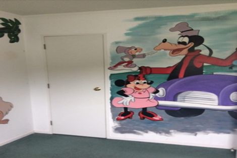 Photo of property in 16 Wagon Road, Stokes Valley, Lower Hutt, 5019