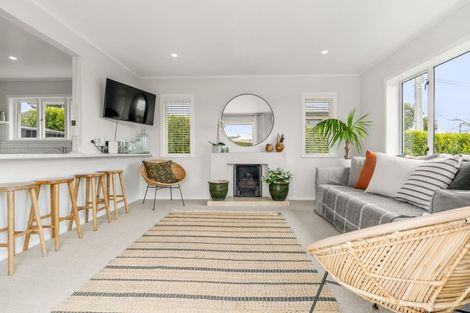 Photo of property in 1/45 College Road, Northcote, Auckland, 0627