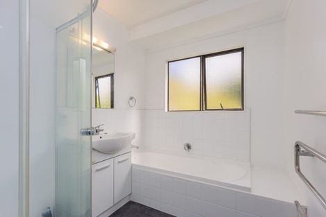 Photo of property in 2/63 Rodney Street, Wellsford, 0900