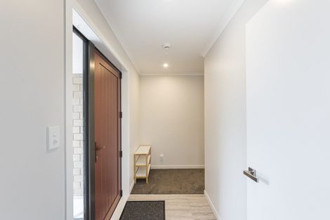 Photo of property in 4 Cyprus Place, Fitzherbert, Palmerston North, 4410