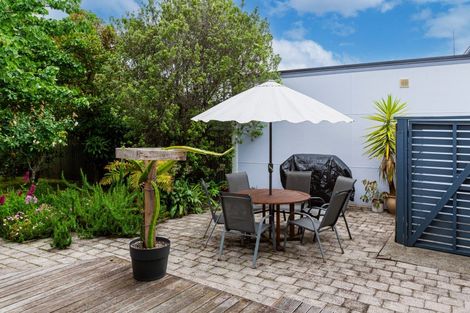 Photo of property in 149 Wellesley Road, Napier South, Napier, 4110