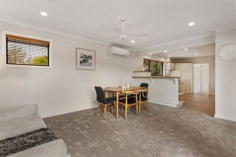 Photo of property in 1/12 Gleneagles Terrace, Ilam, Christchurch, 8053