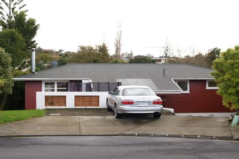 Photo of property in 16 Reydon Place, Cockle Bay, Auckland, 2014