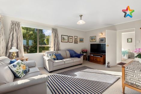 Photo of property in 3 Waipounamu Drive, Kelson, Lower Hutt, 5010