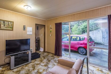 Photo of property in 6 Falla Street, Paraparaumu Beach, Paraparaumu, 5032