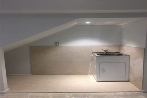 Photo of property in 50 Bordeaux Parade, Te Atatu South, Auckland, 0610