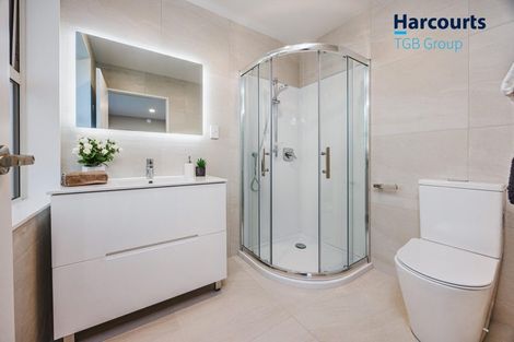 Photo of property in 18 Aeronautic Road, Takanini, 2112