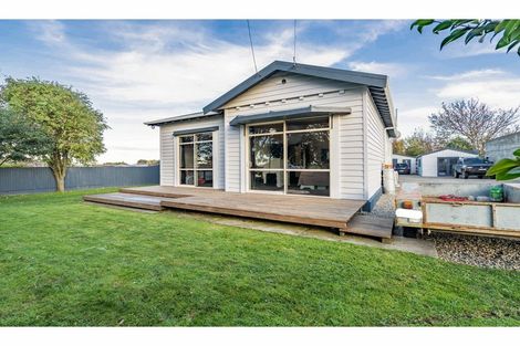 Photo of property in 74 Dalry Street, Wallacetown, 9816