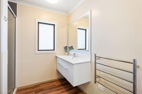 Photo of property in 16 Matuhi Street, Waikanae, 5036