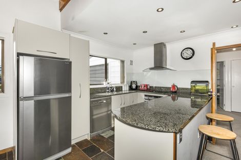 Photo of property in 15 Green Lane, Pukekohe, 2120