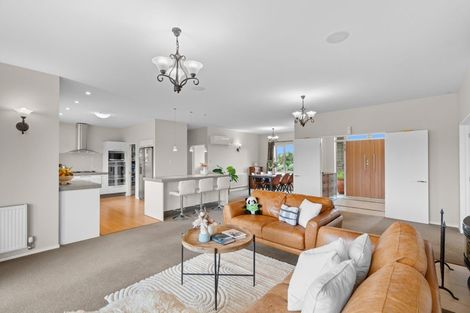 Photo of property in 3 Whitcombe Place, Darfield, 7571