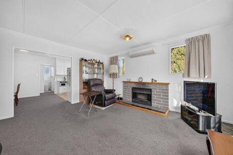 Photo of property in 1 Taverner Street, Carterton, 5713