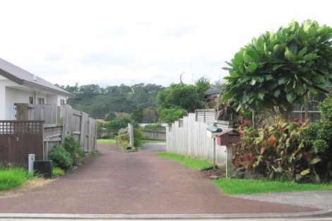 Photo of property in 10 Lasque Place, Glen Eden, Auckland, 0602