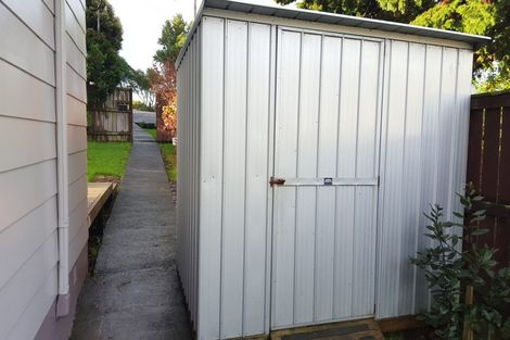 Photo of property in 144 Waimumu Road, Massey, Auckland, 0614