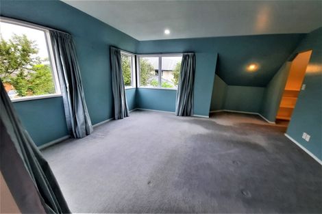 Photo of property in 32 Huntingdon Place, Avonhead, Christchurch, 8042