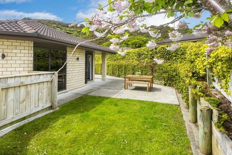 Photo of property in 58 King Charles Drive, Kingsley Heights, Upper Hutt, 5018