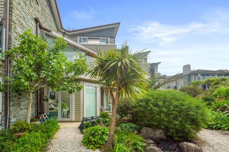 Photo of property in 21 Little Compton Mews, Snells Beach, 0920