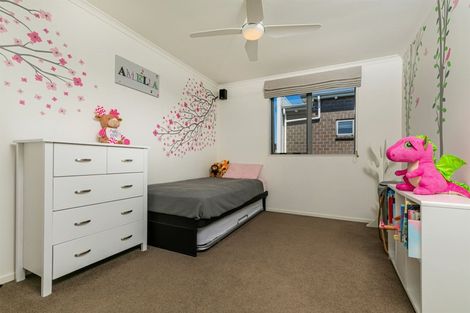 Photo of property in 89 Buckley Avenue, Hobsonville, Auckland, 0616