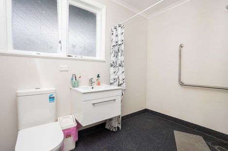 Photo of property in 5 Empire Street, Dannevirke, 4930