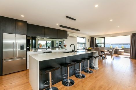 Photo of property in 1 Megaw Close, Whalers Gate, New Plymouth, 4310