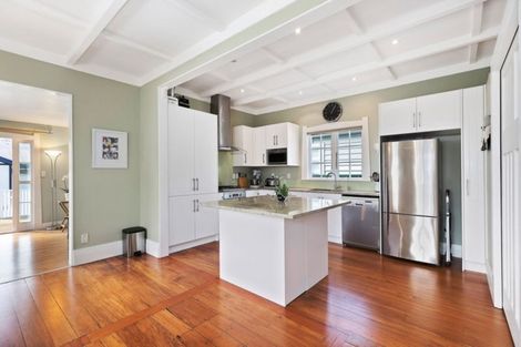 Photo of property in 19 Pilmuir Street, Hutt Central, Lower Hutt, 5010