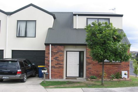 Photo of property in 1 Standage Lane, Kelston, Auckland, 0602