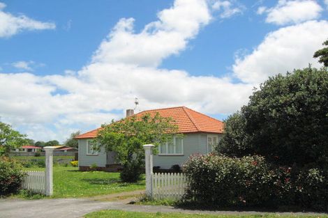 Photo of property in 2 Village Way, Ardmore, Papakura, 2582