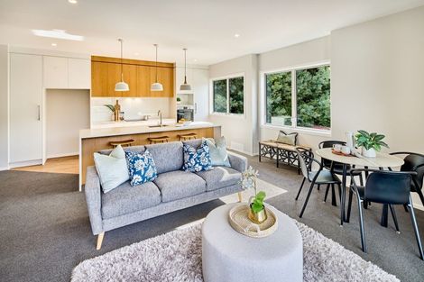 Photo of property in 5 Pakura Place, Wainuiomata, Lower Hutt, 5014