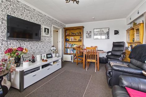 Photo of property in 3 Oxford Street, Waimate, 7924