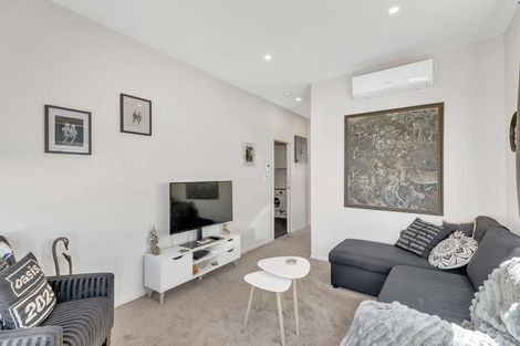 Photo of property in 9/60 Kelman Road, Kelston, Auckland, 0602