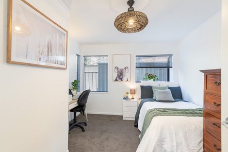 Photo of property in 11 Johnswood Grove, Clouston Park, Upper Hutt, 5018