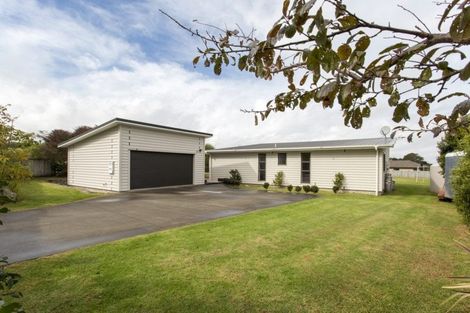 Photo of property in 18 Omana Avenue, Shelly Beach, Helensville, 0874