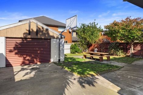 Photo of property in 6 Fairfield Avenue, Addington, Christchurch, 8024
