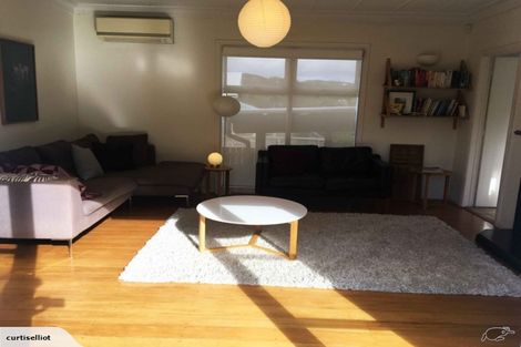 Photo of property in 18 Norman Road, Titirangi, Auckland, 0604