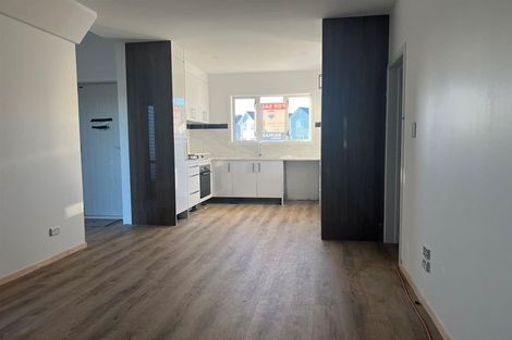 Photo of property in 25 Stitchbird Crescent, Papakura, 2110