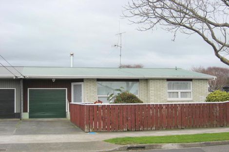 Photo of property in 144 Weraroa Road, Levin, 5510