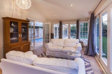 Photo of property in 9 Waiwetu Street, Fendalton, Christchurch, 8052