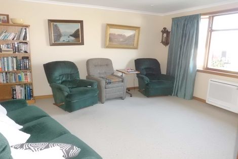 Photo of property in 70 Ormsby Street North, Temuka, 7920