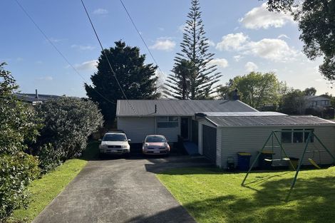 Photo of property in 185 Waimumu Road, Massey, Auckland, 0614