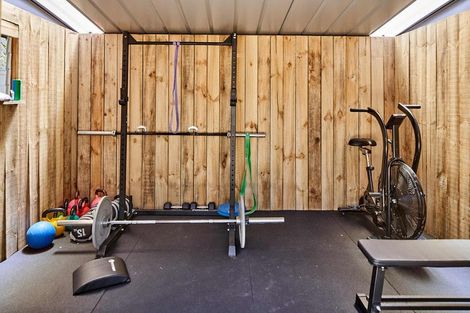 Photo of property in 17 Voyager Way, Whitby, Porirua, 5024