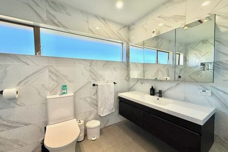 Photo of property in 3/26 Grande Vue Road, Hillpark, Auckland, 2102