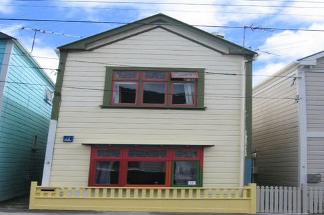 Photo of property in 4 Porritt Avenue, Mount Victoria, Wellington, 6011