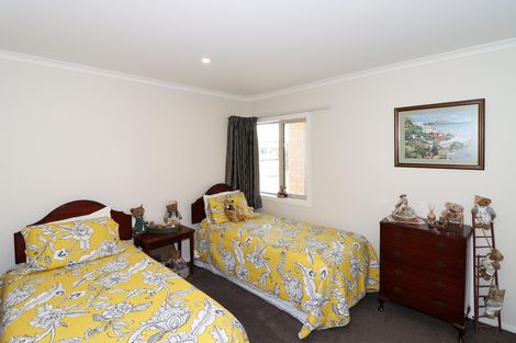 Photo of property in 4 Madison Street, Carterton, 5713